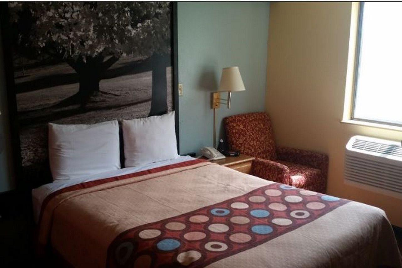 Super 8 By Wyndham Baltimore/Essex Area Kültér fotó