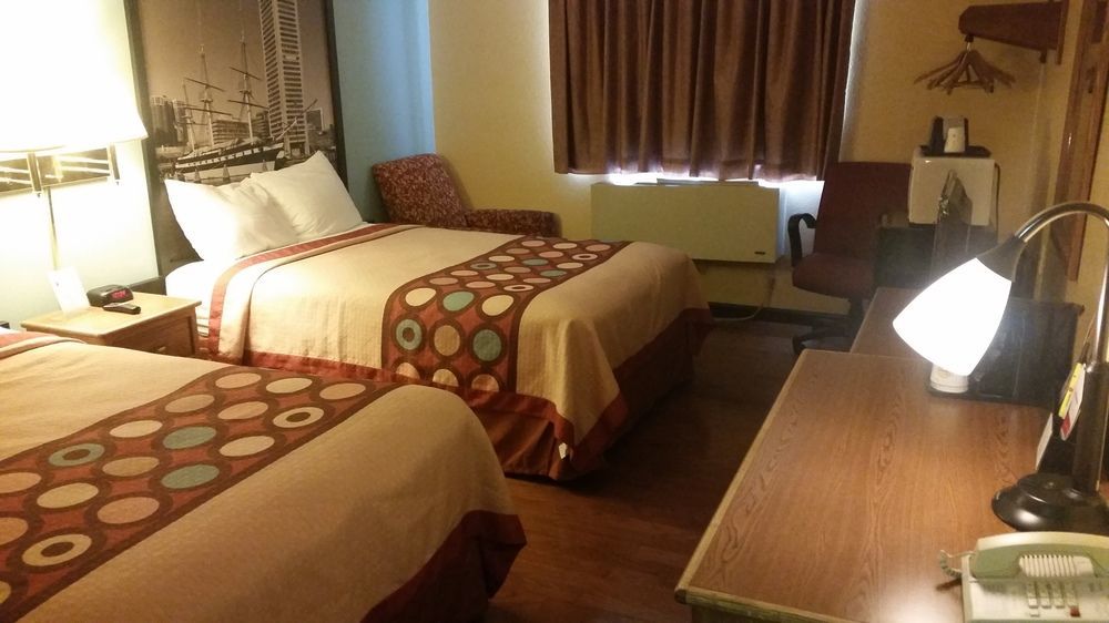 Super 8 By Wyndham Baltimore/Essex Area Kültér fotó